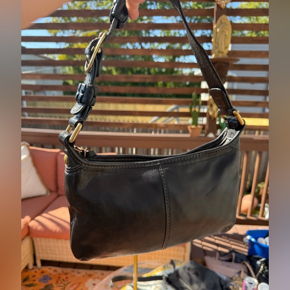 Coach vintage all black leather bleeker shoulder hobo bag. - Picture 7 of 10